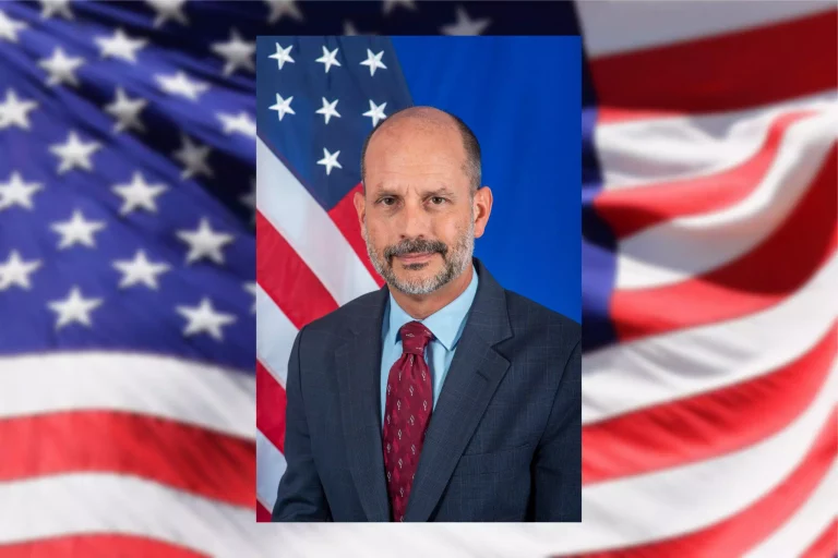 L’ambassadeur US au Cameroun marié à un homme a pris fonction ce 21 mars