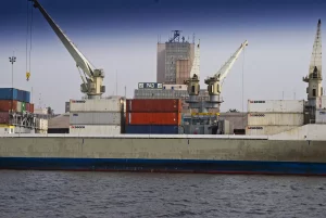 Avec ses résultats au-delà des attentes, le terminal à conteneurs du PAD sera toujours vendu aux multinationales